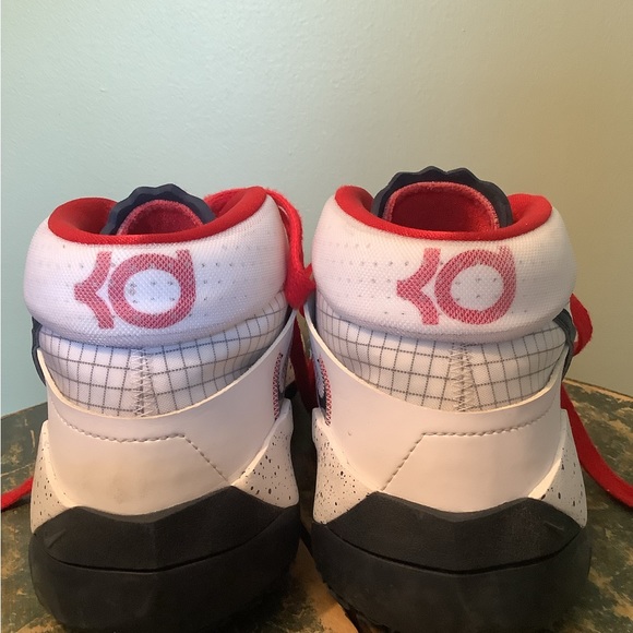 Nike KD Sneakers - Picture 6 of 12